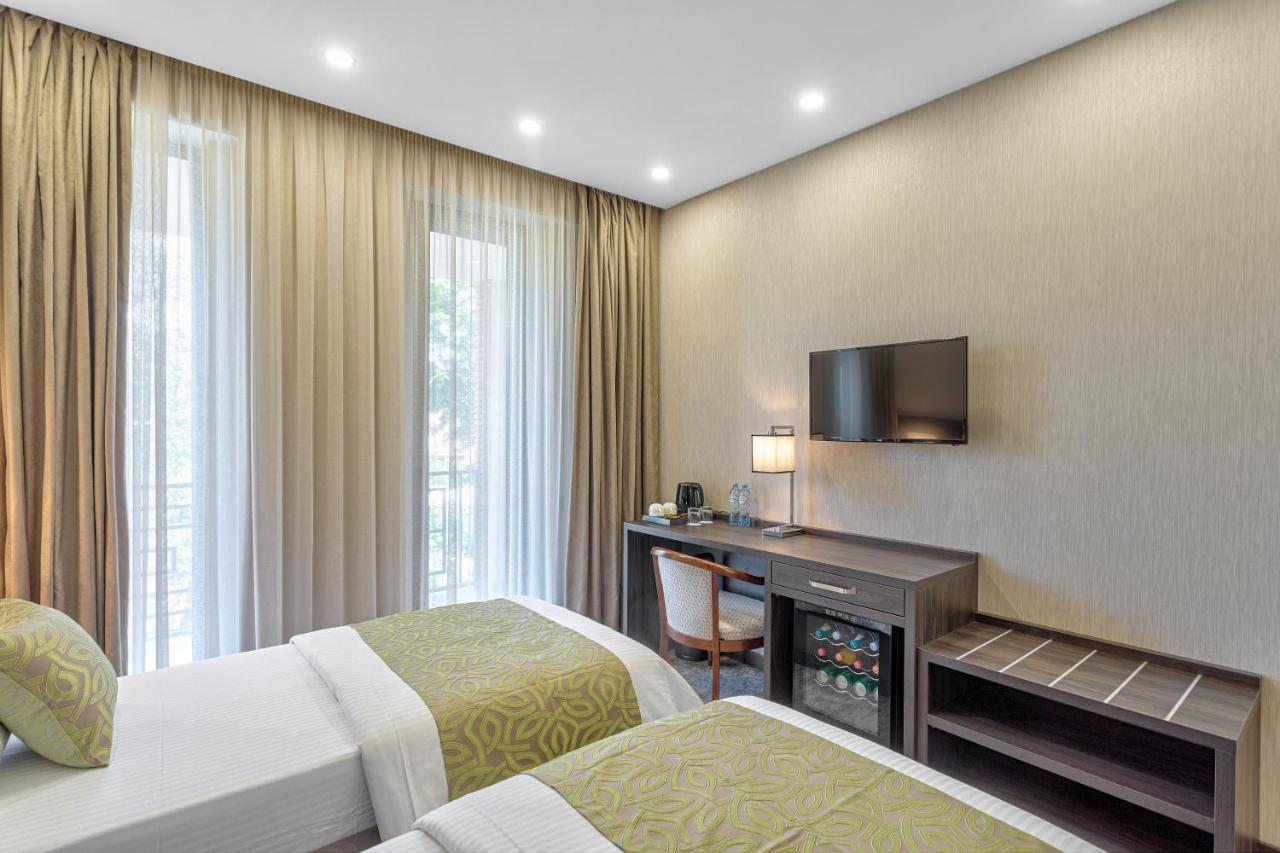 Vinum Hotel Tiflis Dış mekan fotoğraf