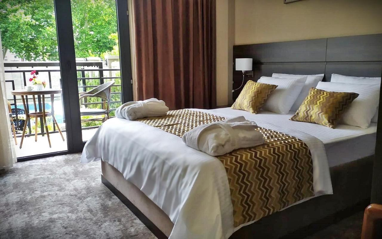 Vinum Hotel Tiflis Dış mekan fotoğraf
