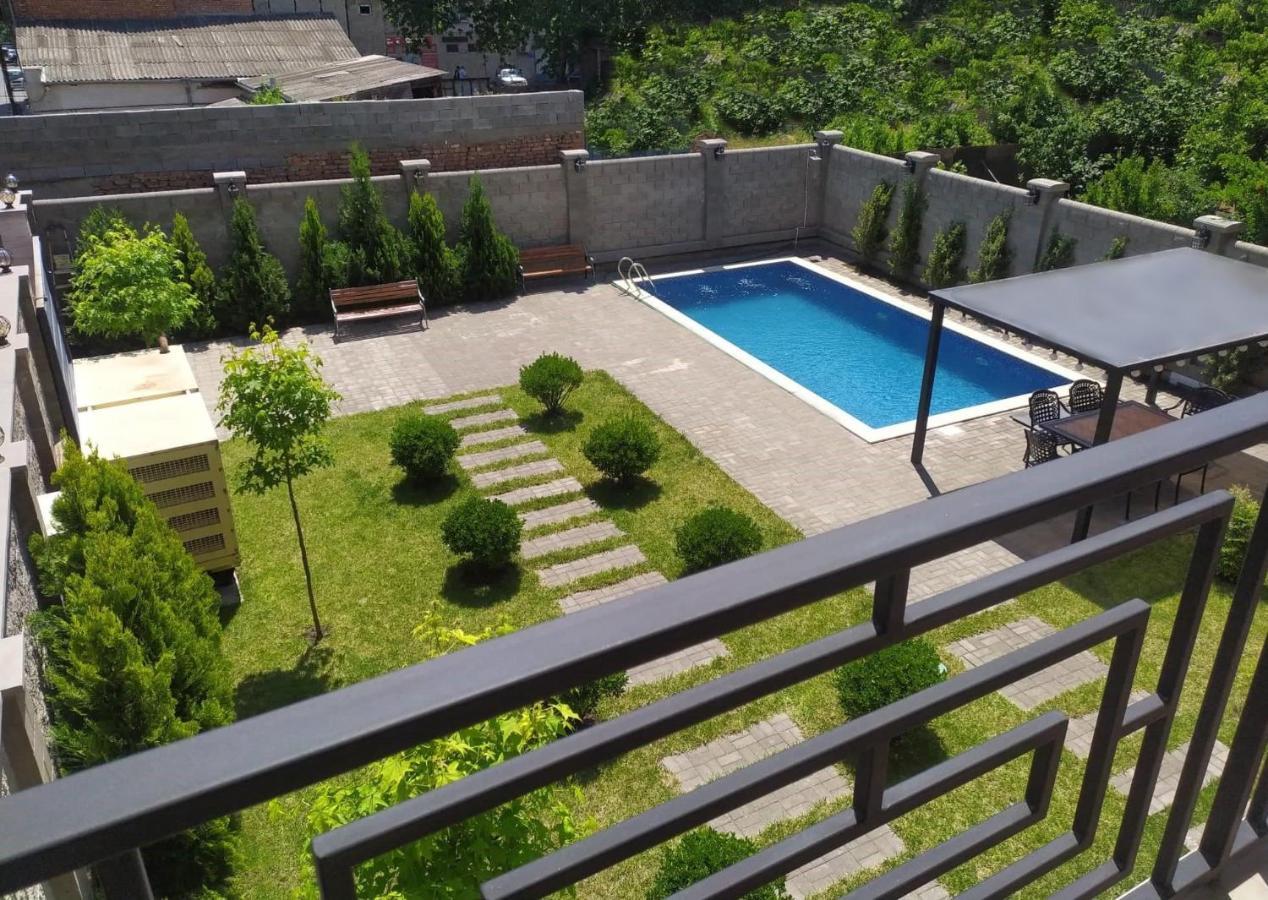 Vinum Hotel Tiflis Dış mekan fotoğraf