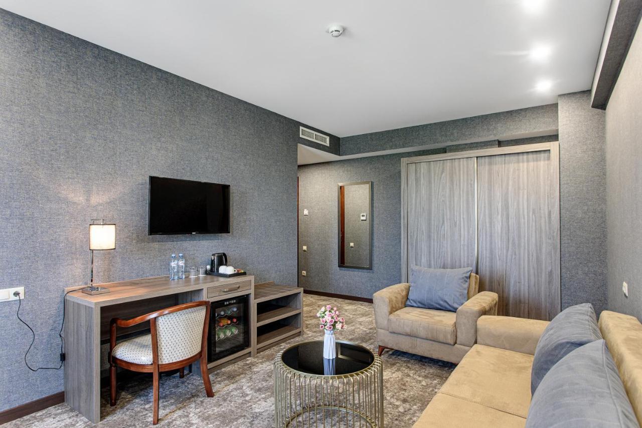 Vinum Hotel Tiflis Dış mekan fotoğraf