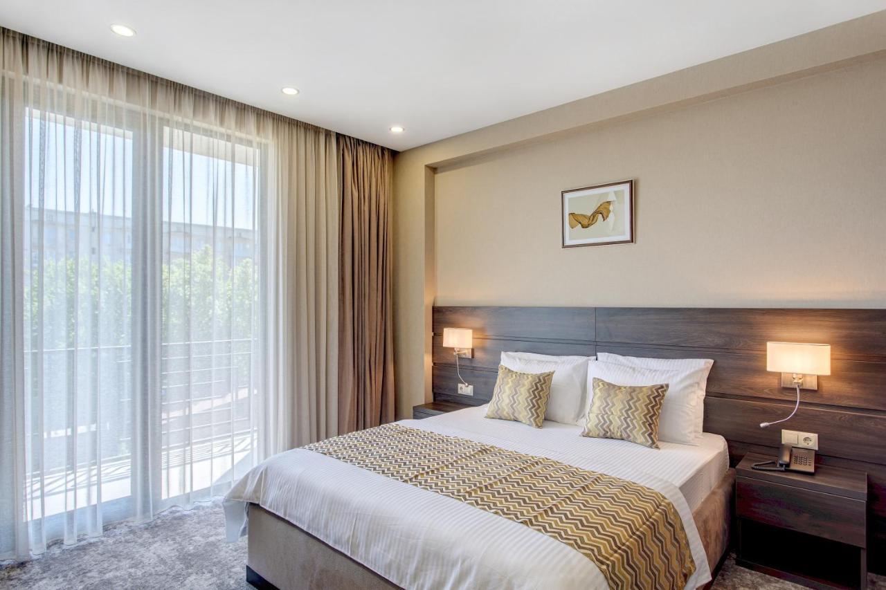 Vinum Hotel Tiflis Dış mekan fotoğraf